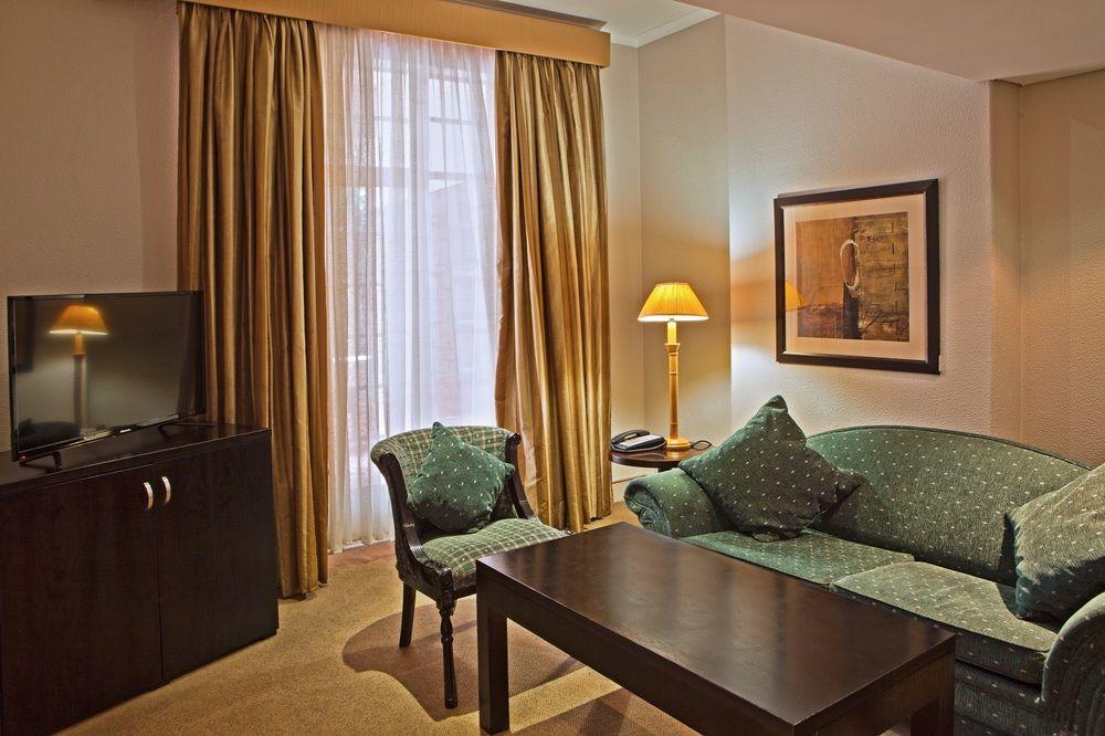 Holiday Inn - Johannesburg Sunnyside Park By Ihg Exterior photo