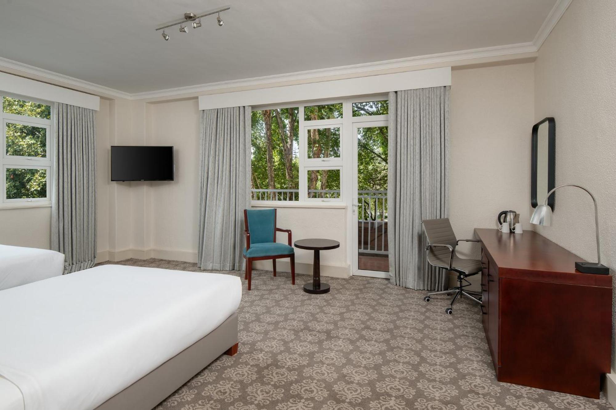 Holiday Inn - Johannesburg Sunnyside Park By Ihg Exterior photo