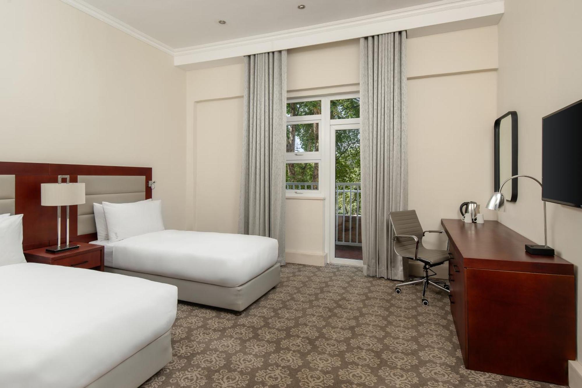 Holiday Inn - Johannesburg Sunnyside Park By Ihg Exterior photo