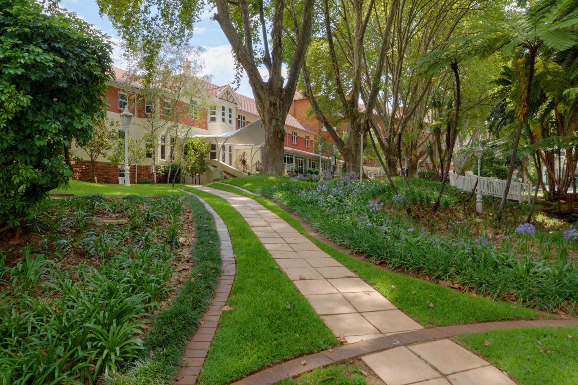 Holiday Inn - Johannesburg Sunnyside Park By Ihg Exterior photo